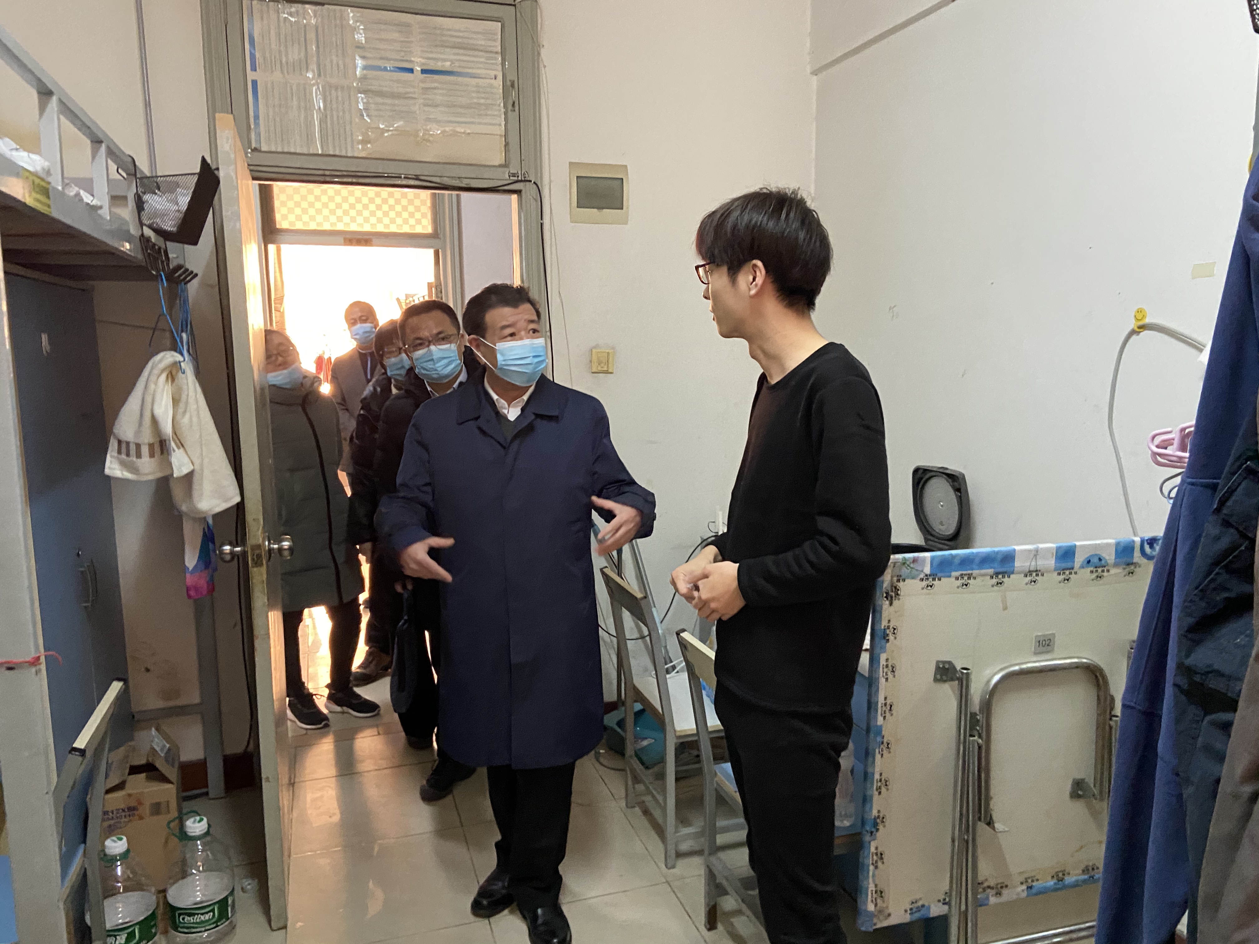 有研集团副总经理王臣到北太研究生公寓调研