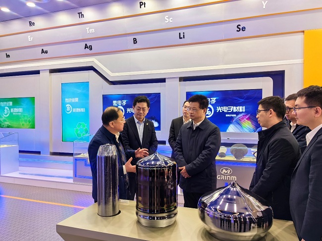 中国黄金集团副总经理姜良友一行到bbin调研交流