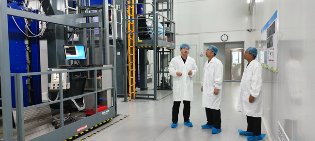 bbin党委书记、董事长赵晓晨到有研硅调研开新局工作