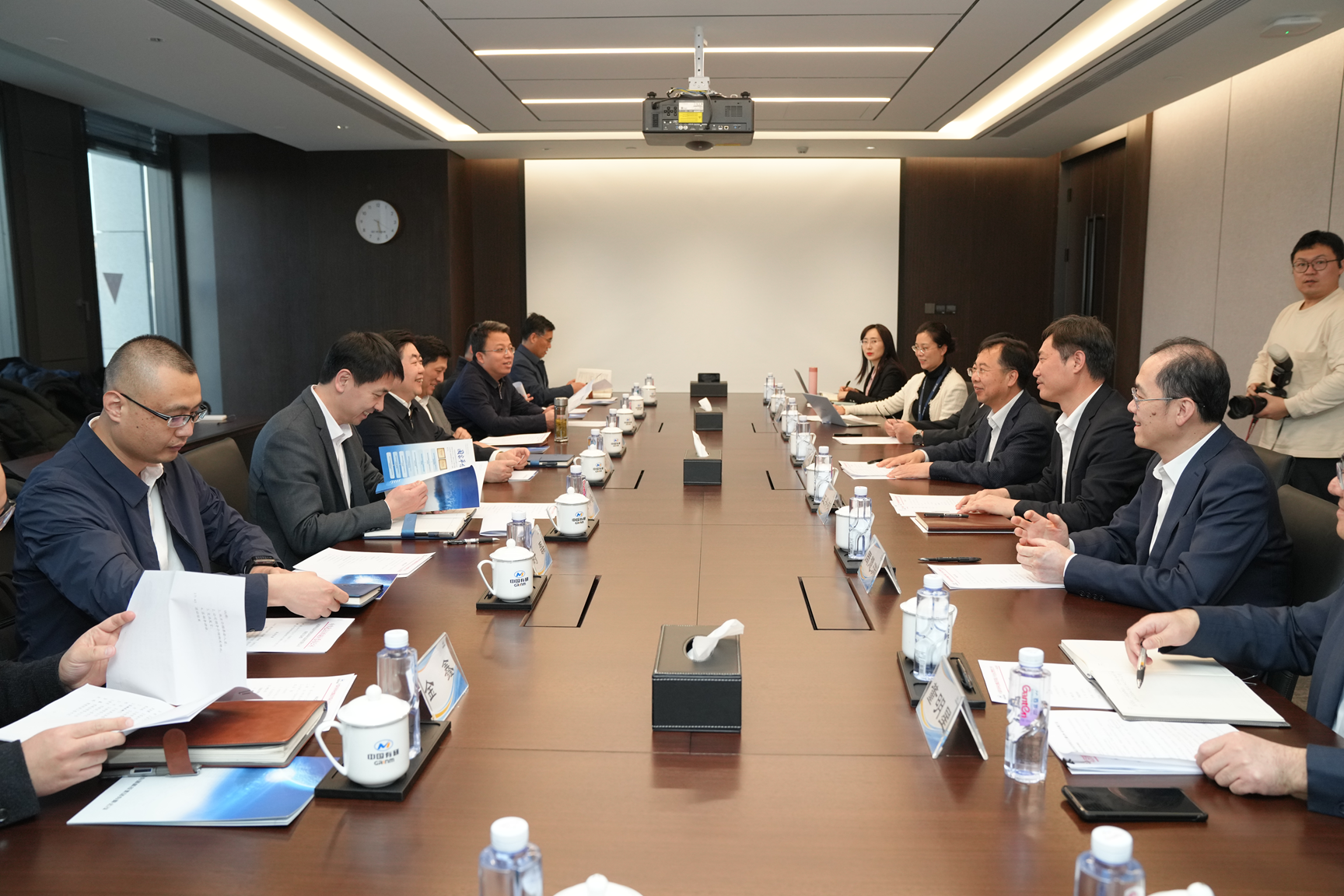 西城区委书记孙硕一行到访bbin