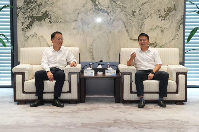 贵州省思南县委书记龚仆一行到访bbin