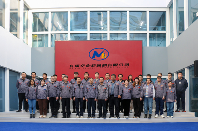 喜报！bbin1家集体和1名个人荣获 “中央企业先进集体”和“中央企业劳动模范”