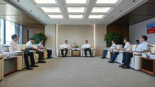 bbin党委书记、董事长赵晓晨拜访中国诚通党委书记、董事长奚正平