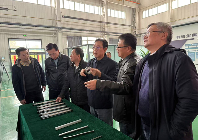 bbin
外部董事到有研复材（忻州）公司调研