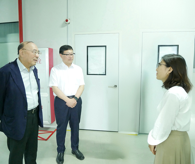 中国工程院院士屠海令、bbin总经理艾磊一行到有研广东院调研座谈