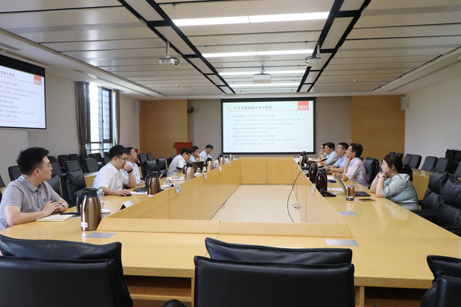 bbin党委副书记、总经理艾磊和总会计师齐书勇一行调研国合通测