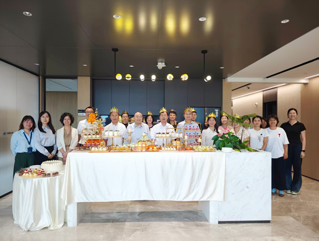 集团总部工会举办职工集体生日会